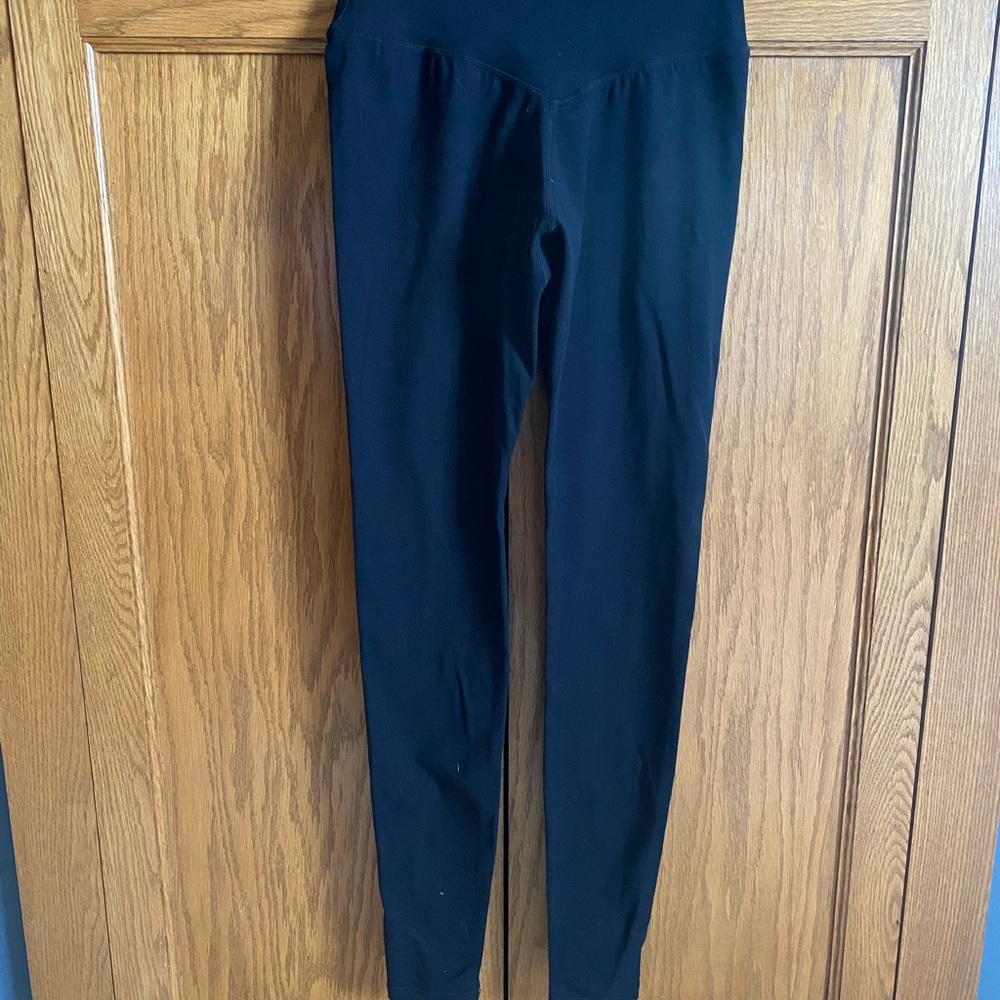 Alphalete Black High-Waisted Leggings